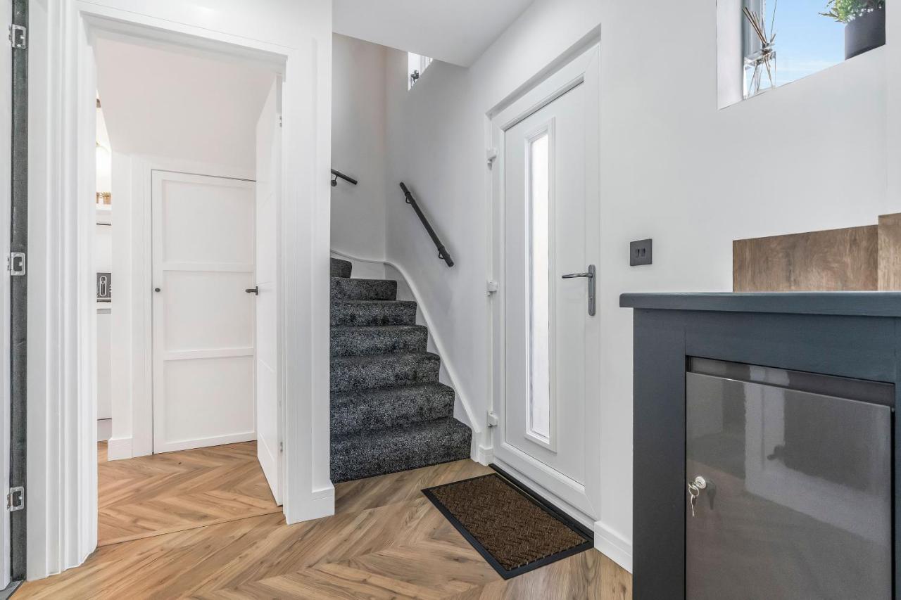Parkside 2 Bedroom House Near Dunfermline & Edinburgh Exterior foto